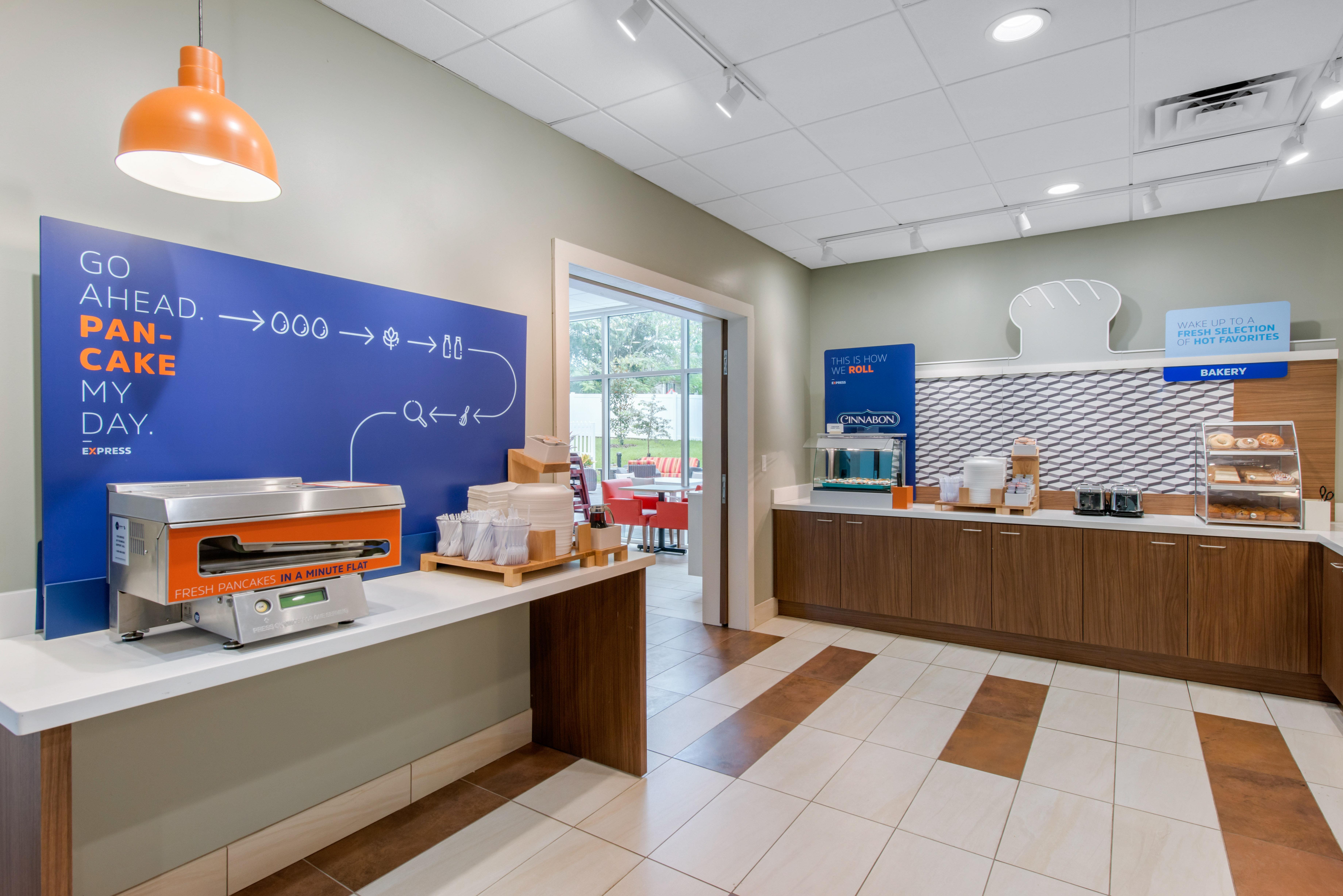 Holiday Inn Express & Suites Alachua - Gainesville Area By Ihg Exterior photo