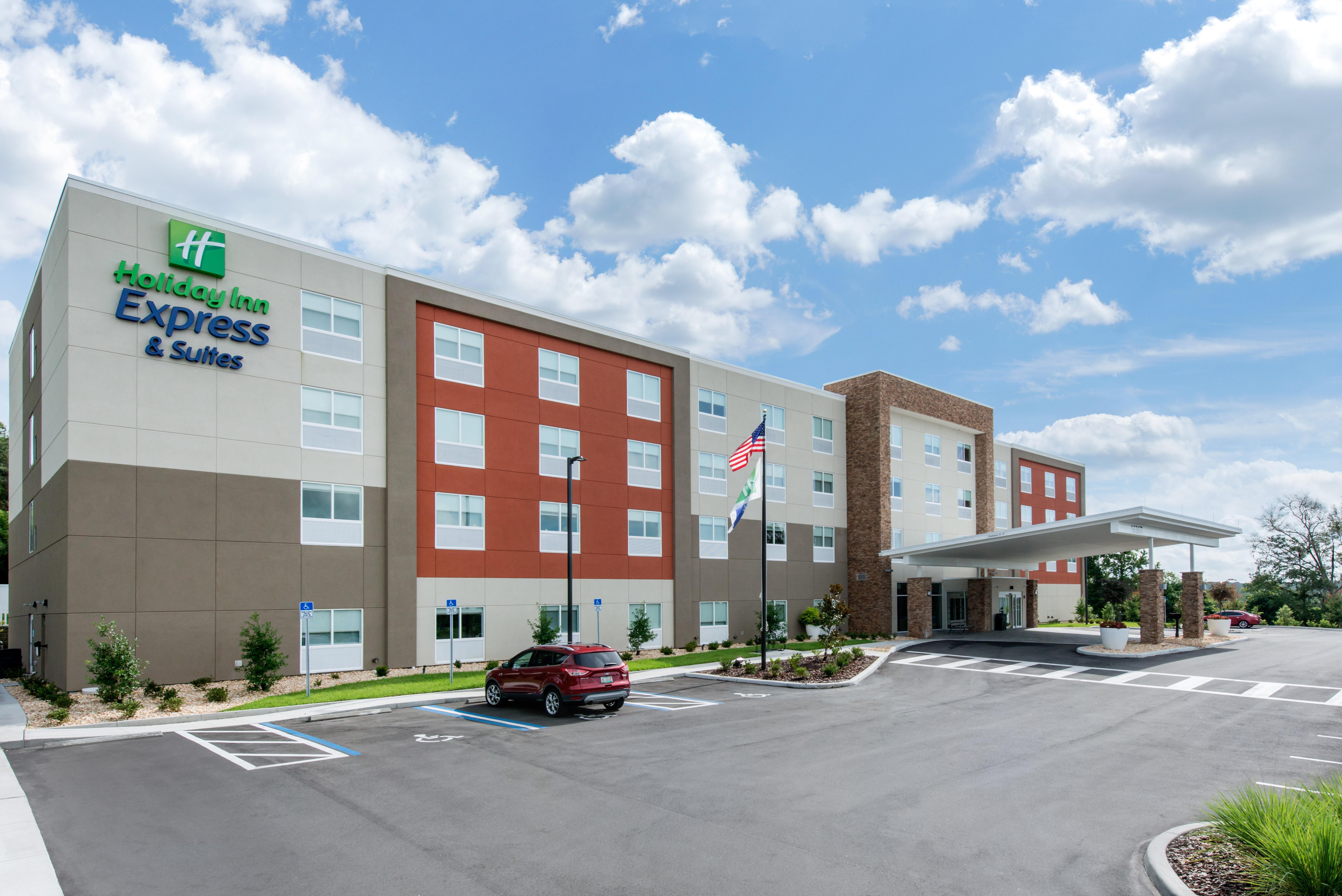 Holiday Inn Express & Suites Alachua - Gainesville Area By Ihg Exterior photo