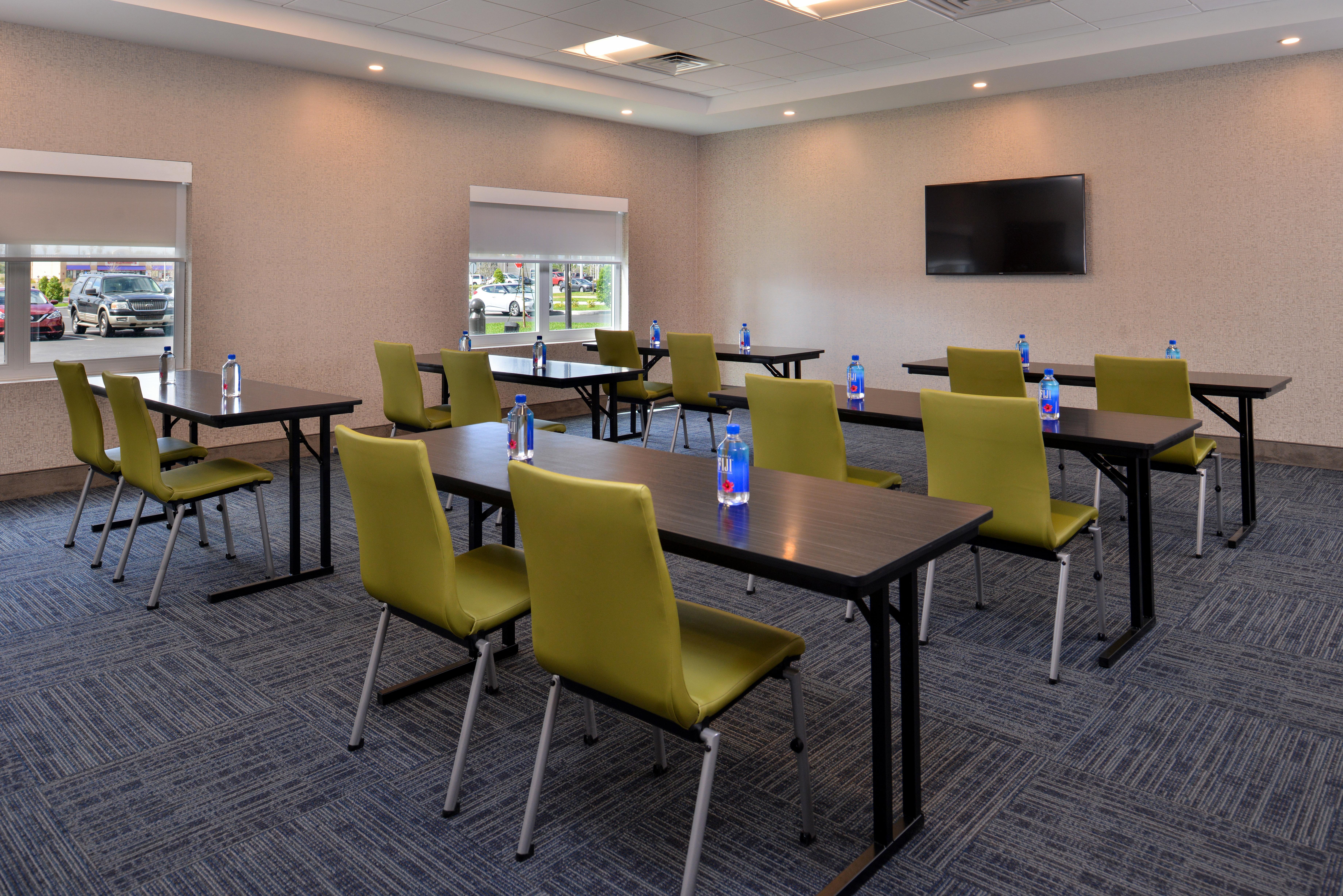 Holiday Inn Express & Suites Alachua - Gainesville Area By Ihg Exterior photo